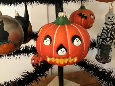 Vaillancourt Folk Art Pumpkin Ornament • $35