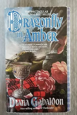 *signed* Dragonfly In Amber Rare 1993 First Ed / First Print Pb Diana Gabaldon • $35