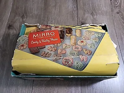 Vintage Mirro Cookie Pastry Press 8 Discs 3 Tips Holder Original Box Cooky • $25