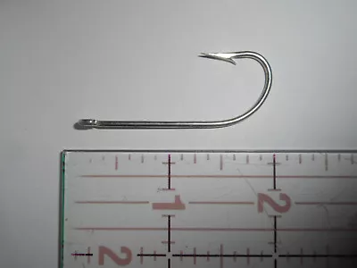 100 MUSTAD HOOKS 4/0 DURATIN GAME FISH O'shaughnessy Ringed (CHARTER) 23407 D • $14.99