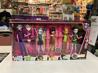 2014 MONSTER HIGH STUDENT DISEMBODY DOLL SET 5 PACK Target Exclusive NIB • $149.99