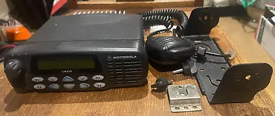 Motorola GM339 UHF CB RADIO 80 Channels With Microphone And Mounting Brackets • $140