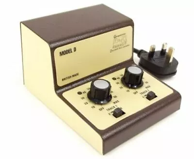 Gaugemaster Model D Twin Track Cased Controller Twin 12volt DC Controlled Output • $275.07