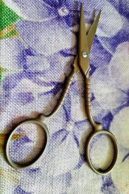 Retro Scissors Antique Vintage Scissors Thread Embroidery Scissors Sewing  • $15