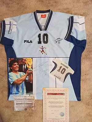 Diego Maradona Signed Jersey And Photo. • $1200