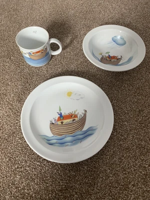 £15 • Buy Noah’s Ark Royal Worcester Set