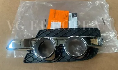 Mercedes Benz Genuine X164 GL-Class Front Bumper Right Fog Light Trim Cover NEW • $126.99