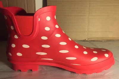 £35 • Buy Coopers Red White Polka Dot Spotty Ankle Wellies • Size 8
