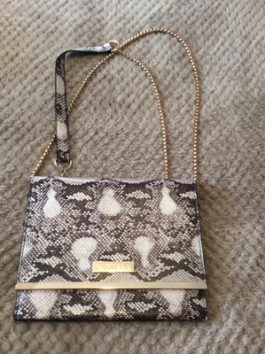 £10 • Buy Carvela Bag Used