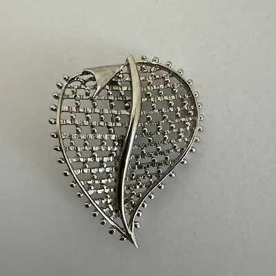 Vintage Jewelry Leaf Pin Brooch Silver Tone • $12.99