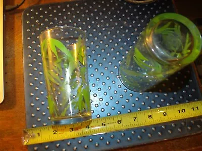 Set Of 2 Vintage Clear Juice Glasses & Green Leaf Drinking Retro • $6.09