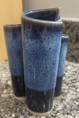 Bay Pottery Broadway Virginia Blue Drip Glaze 3 Chamber Ribbon Flower Vase 7  • $19.99