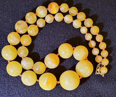 VTG Art Deco Egg Yolk Lucite Swirl Graduated Beaded Necklace Marked Hong Kong • $24.95