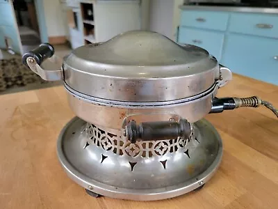 Universal Antique Waffle Iron • $25