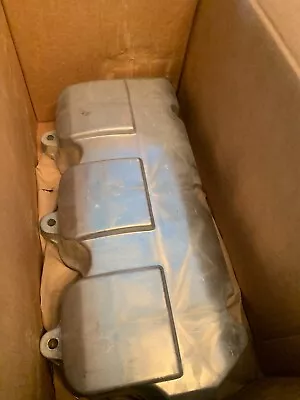 Mack E7 Diesel Engine Valve Cover 337GB545 NEW • $150