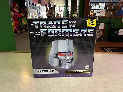 New GameStop Exclusive Modern Icons Transformers G1 Megatron 1:1 Replica Helmet • $56