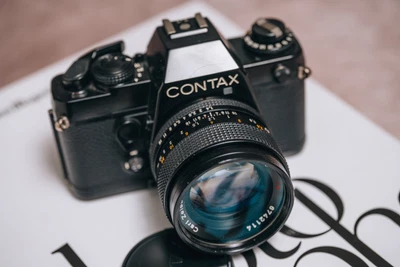£375 • Buy Contax 139 Quartz With Carl Zeiss Planar 50mm F1.4 Lens MMJ. Mint Condition
