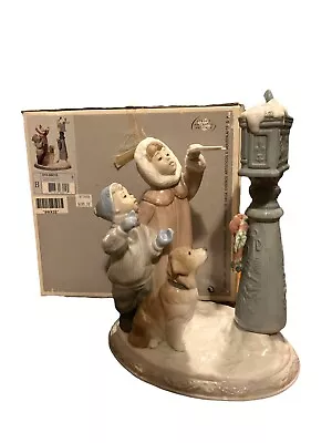 Lladro Holiday Wishes Children And Dog At Mailbox #08010 Retired 2010 • $429