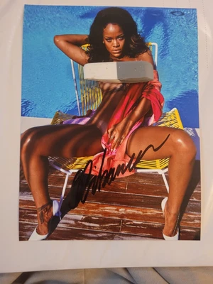 £36.89 • Buy Rihanna Signed Autographed Photo