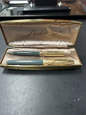 ~* Vintage Parker 51 Fountain Pen & Mechanical Pencil Set (gold & Green) ~* • $43