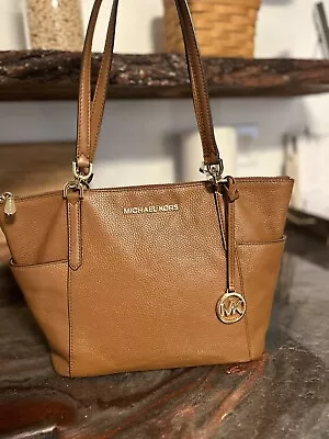Michael Kors  Bedford Tote Gorgeous Saffiano Leather • $39.99
