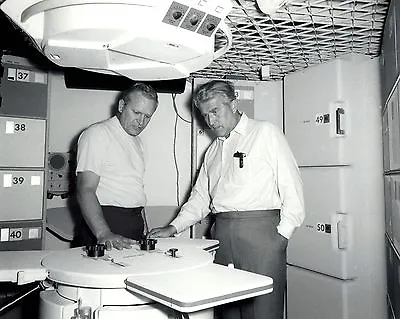 Wernher Von Braun Inspects Mockup Of Saturn Workshop - 8x10 Nasa Photo (zz-165) • $8.87