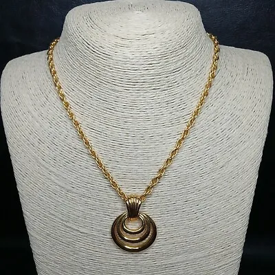 Vintage TRIFARI Gols Tone Chain Necklace Round Pendent. 9237 • $19.99