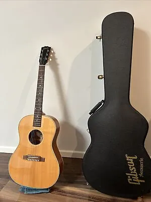 Gibson Acoustic Guitar • $2200