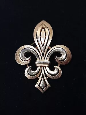 Beautiful Vintage Signed Crown Trifari Fleur De Lis Brushed Gold Tone Brooch • $100