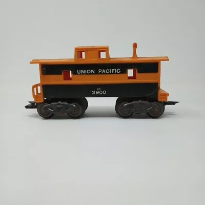 Marx 3900 Union Pacific Caboose 8 Wheel Orange & Black • $20