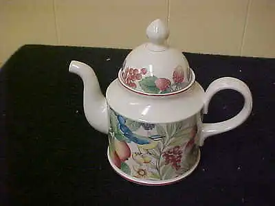 Villeroy & Boch Catalina Coffeepot • $59.95