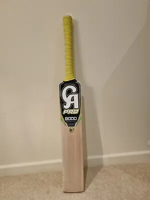 CA PRO 8000  Cricket Bat New Range 2024. Open To Offers.  Great Middle. Pings!! • £130