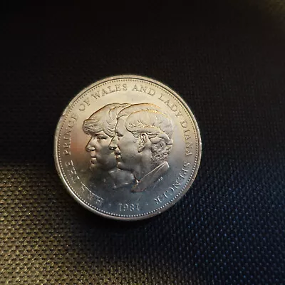 Commemorative Coin: HRH The Prince Of Wales And Lady Diana Spencer 1981 • £200