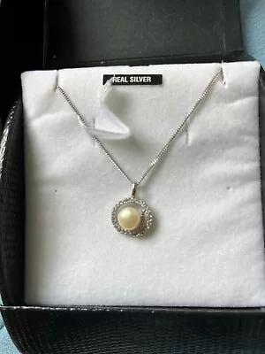 Warren James Silver Necklace With Faux Pearl And Crystal Design • £10