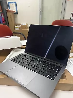 $202.50 • Buy Liquid Damaged Apple MacBook Pro 14.2 SG/8C CPU/14C GPU/51 16GB 512GB SSD