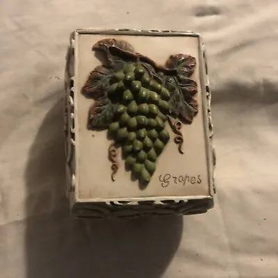 Vintage DECOLINE NEW YORK 3D Footed Trinket Box • $11