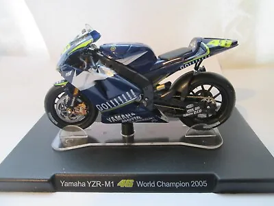 Valentino Rossi Yamaha Yzr-m1  #46 World Champion 2005 1-18 Scale Model • £9