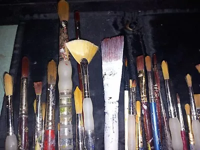 Joblot Mixed Artists Paint Brushes In A Roll Up Case Approx 35 Royal • £11.99