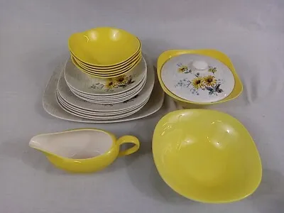 J&G Meakins Dinner Set Yellow Sunflower Plates Bowls Gravy Boat Tureen Platter • £40