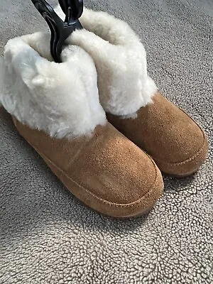 M&S Kids Suede Slipper Boots Size 11 NEW • £14.99