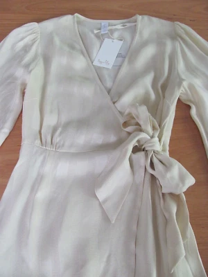 $61.50 • Buy BNWT Tigerlily Sz 6 Matira Luna Mini Dress Rrp $229.00 NEW - Cream