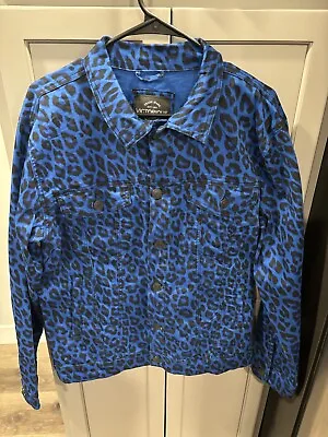 Victorious Men's Casual Blue Leopard Print Chest Pockets Denim Jacket Mens • $22.99