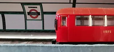 OO Gauge London Underground Station Tube Platform Tile Brick Model Papers Kit • £6.99