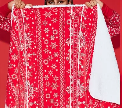 VICTORIA'S SECRET Sherpa Fleece Holiday Blanket Cozy50X60 Red Snowflake NEW/LOGO • $12.89