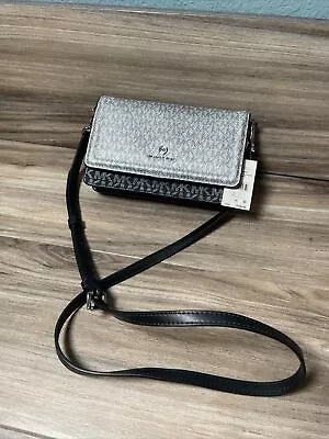 MICHAEL Michael Kors Jet Set Charm Small Phone Crossbody. NWT • $79