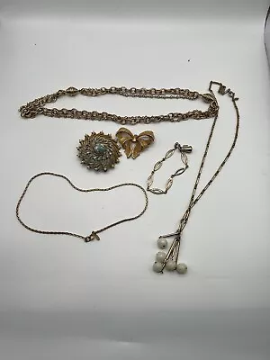 Mixed Lot Of Sarah Coventry Costume Jewelry 2 Brooches 1 Bracelet 3 Necklaces • $15