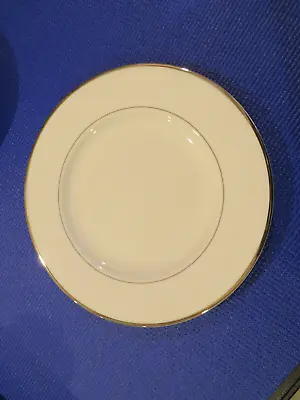 Mikasa China Cameo Platinum Pattern Dinner Plate 10 7/8  • $16.95