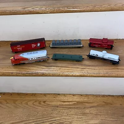 HO Scale Train Cars And Engine ~Mixed Lot Of 6 Tyco Mantua • $8