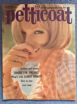 £24 • Buy Petticoat # 29 Magazine 3 September 1966 Terry De Havilland Twiggy Albert Finney