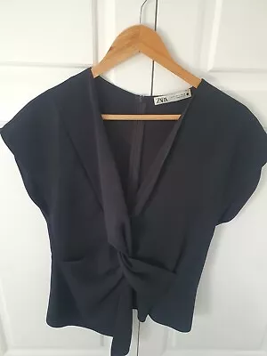 $17 • Buy BNWT Zara Black Twist Front Top - Size Small